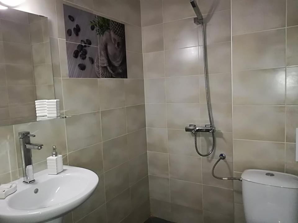 Astoria Aparthotel Hisarya Luaran gambar